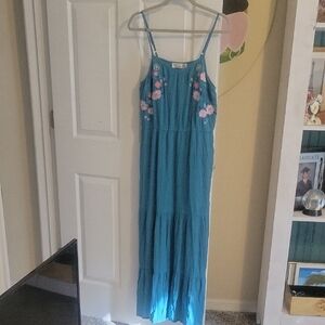 Time and Tru strappy blue maxi embroidered floral front SzXL dress